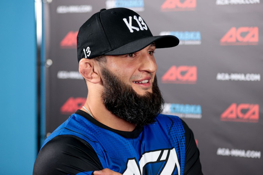 Глава UFC отрицает информацию о бое между Чимаевым и Адесаньей Глава UFC отрицает информацию о бое между Чимаевым и Адесаньей