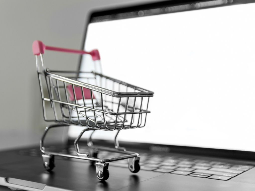 Маркетплейсы попросили Минцифры поддержать идею запуска онлайн-продаж алкоголя Маркетплейсы попросили Минцифры поддержать идею запуска онлайн-продаж алкоголя