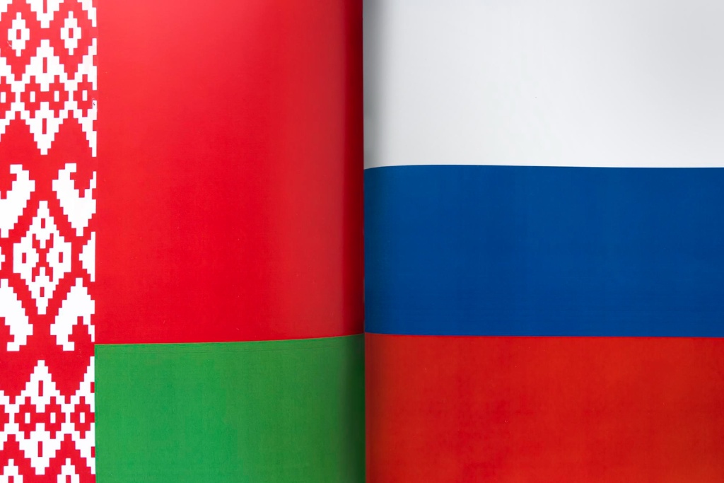 РФ и Белоруссия нарастили товарооборот до 2,355 триллиона рублей РФ и Белоруссия нарастили товарооборот до 2,355 триллиона рублей