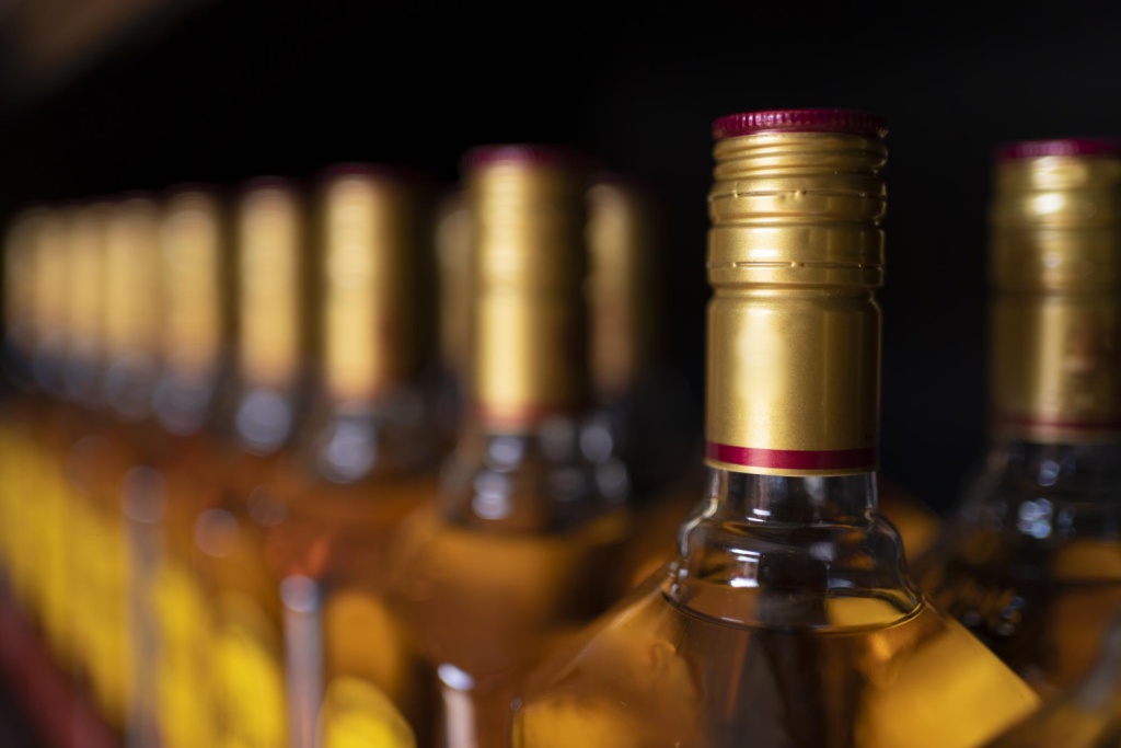 В России перед Новым годом наладили поставки виски Johnnie Walker и Jim Beam