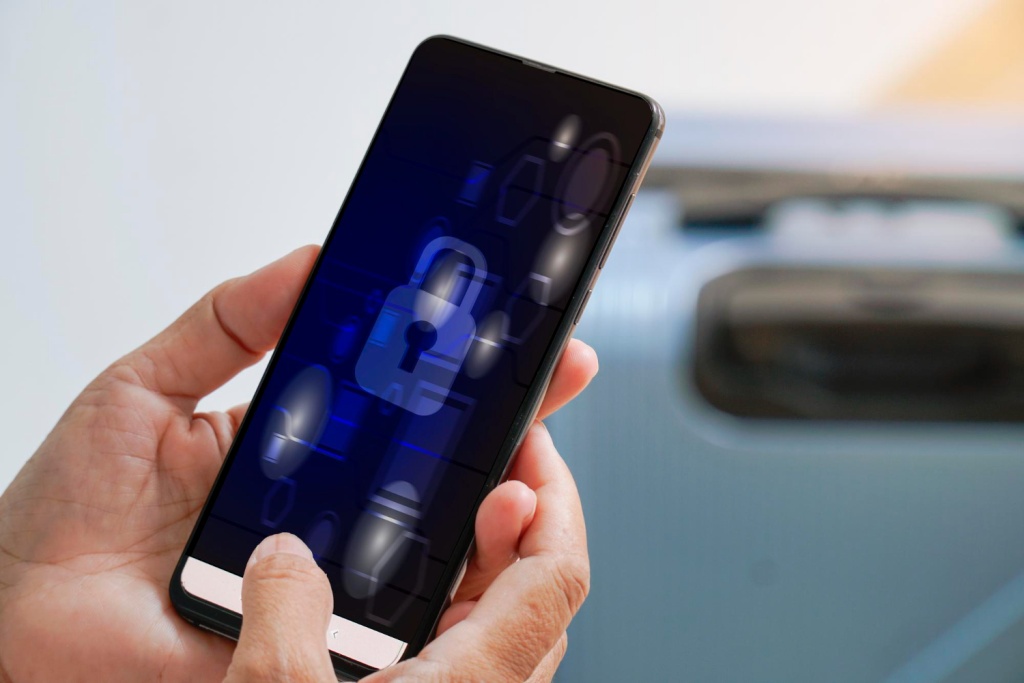 Банки предложили автоматически блокировать звонки и переписки мошенников