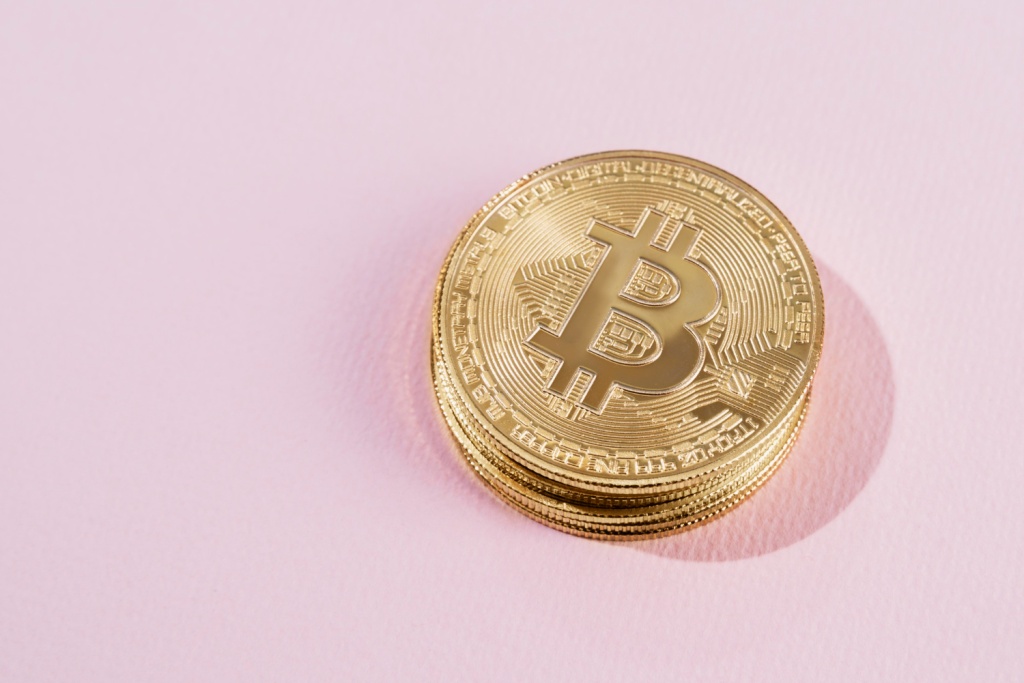 ЦБ планирует провести первые трансграничные криптоплатежи до конца 2024 года