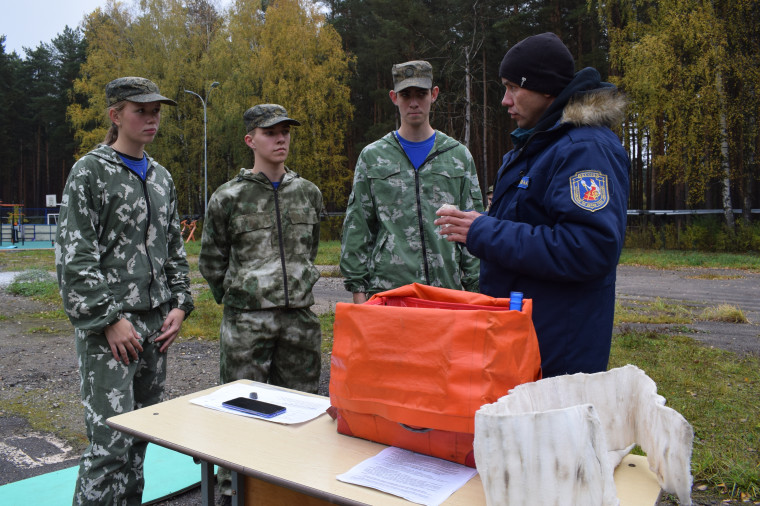 В Иванове завершились состязания городской «Школы безопасности» В Иванове завершились состязания городской «Школы безопасности»