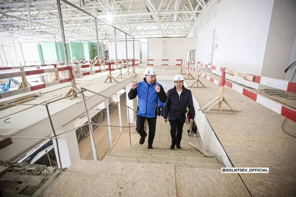 Губернатор Оренбуржья и замминистра транспорта РФ оценили темпы строительства нового аэровокзала Губернатор Оренбуржья и замминистра транспорта РФ оценили темпы строительства нового аэровокзала