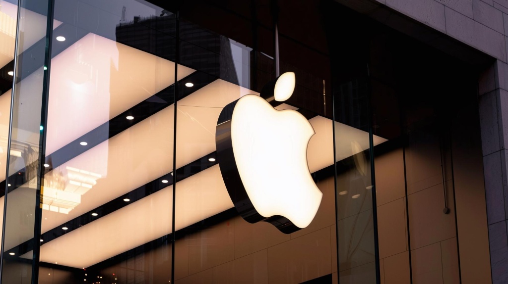 Apple Inc. планирует закупить свыше 19 млрд чипов в США в 2025 году, стремясь сократить зависимость от Китая и увеличить производство iPhone в Индии. Apple Inc. планирует закупить свыше 19 млрд чипов в США в 2025 году, стремясь сократить зависимость от Китая и увеличить производство iPhone в Индии.