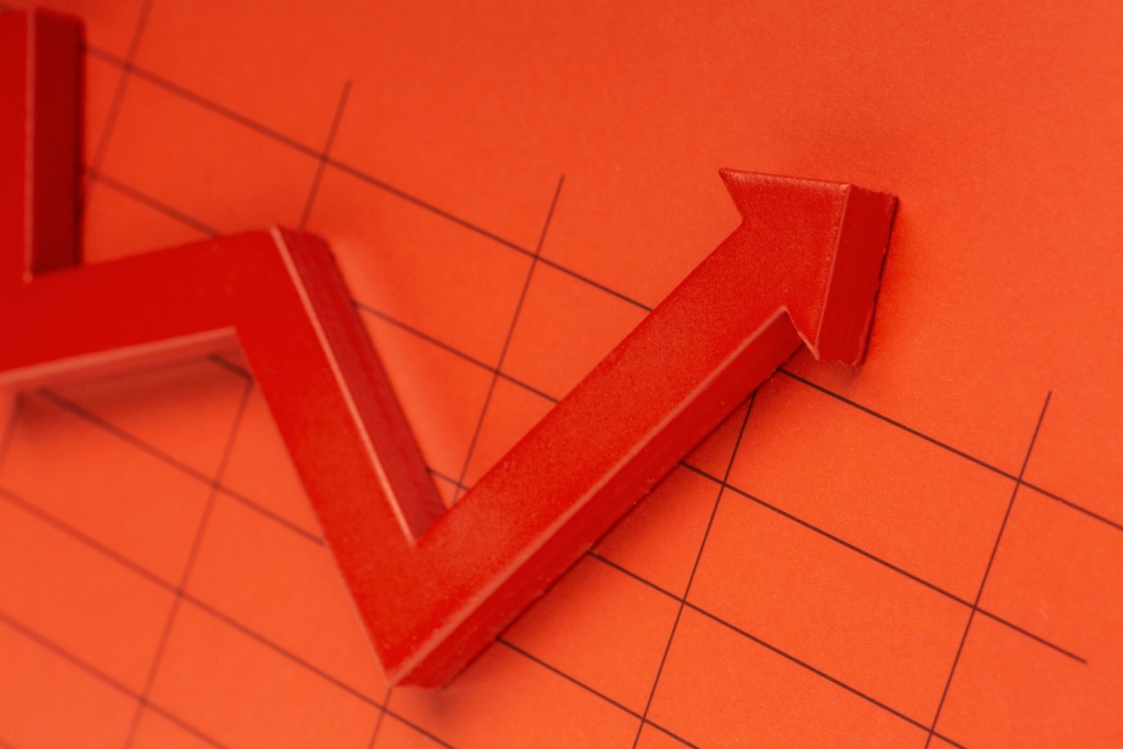 Греф: экономика РФ прошла пик своего перегрева