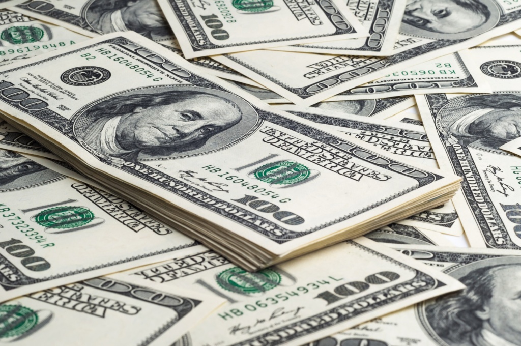 Маск стал первым миллиардером с состоянием более $600 млрд