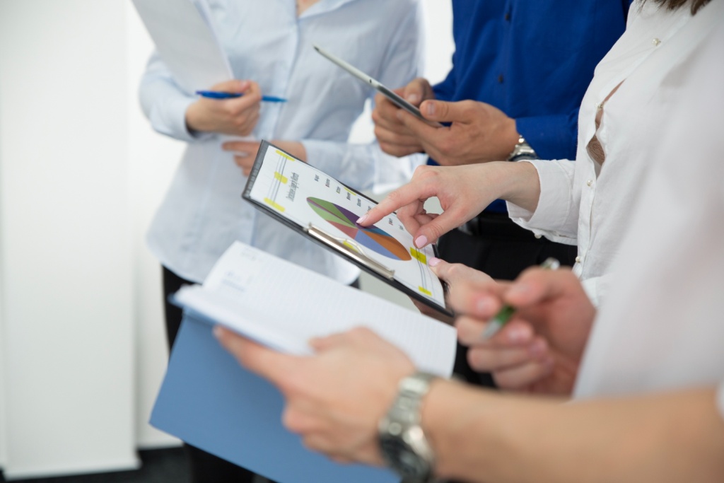 Индекс деловой активности в производственном секторе РФ достиг самого низкого уровня за последние три года Индекс деловой активности в производственном секторе РФ достиг самого низкого уровня за последние три года