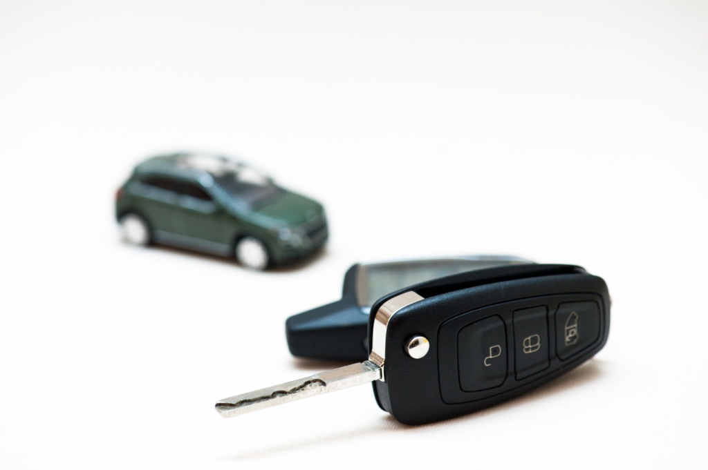 Продажи Lada в России могут снизиться на 30% в апреле