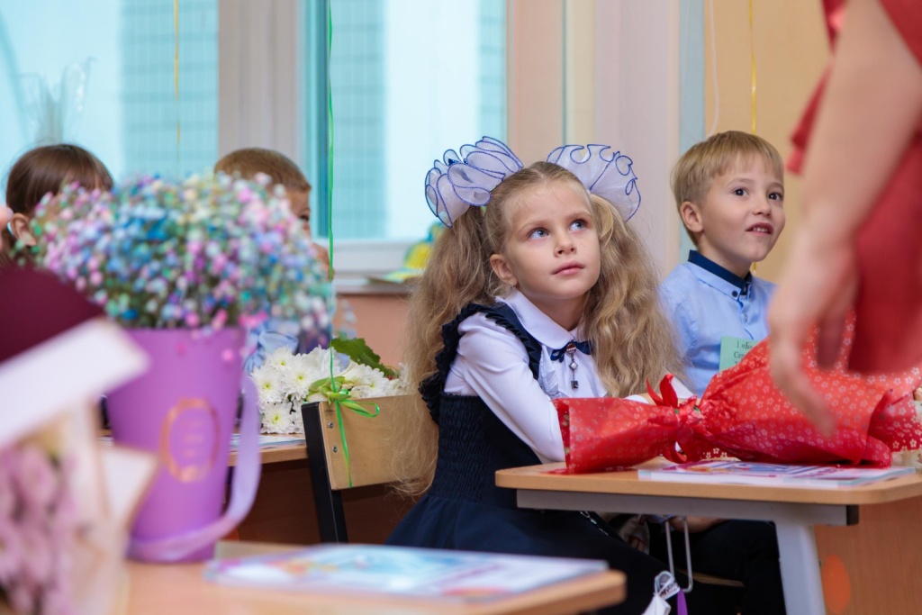 Более 1250 школьников из Казани получили поддержку в рамках акции "Помоги собраться в школу!"