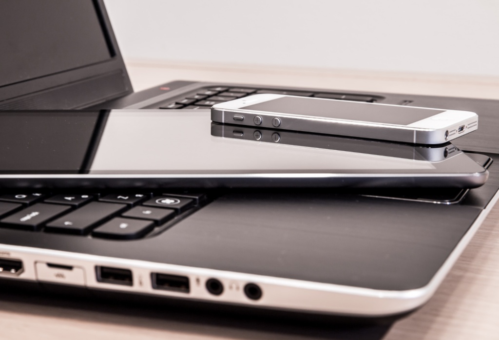 РБК: средства Yandex и Ozon могут использовать для поддержки производителей электроники РБК: средства Yandex и Ozon могут использовать для поддержки производителей электроники