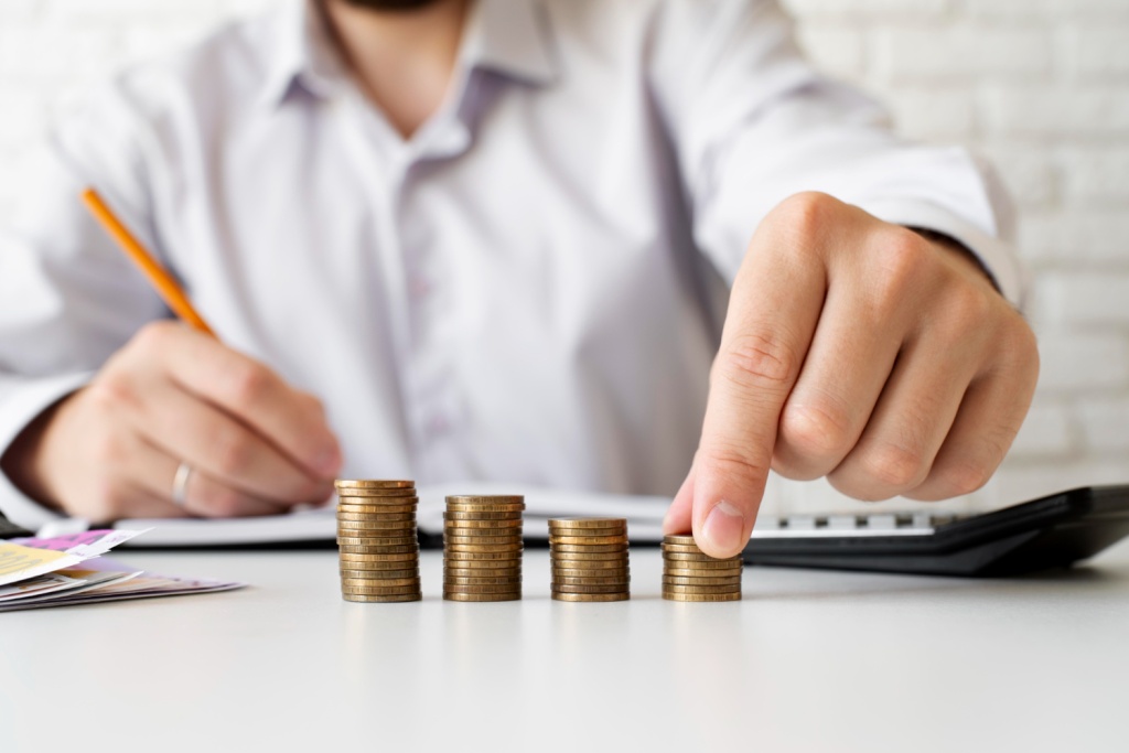 «Дом.РФ» выплатит акционерам дивиденды за 2023 год на 15 миллиардов рублей «Дом.РФ» выплатит акционерам дивиденды за 2023 год на 15 миллиардов рублей