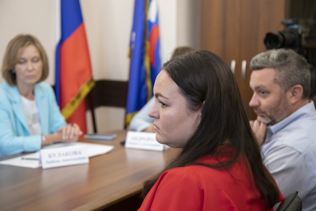 «Довести вопрос до финального разрешения»: Юрий Матузов провёл личный приём граждан и взял на контроль острые социальные вопросы «Довести вопрос до финального разрешения»: Юрий Матузов провёл личный приём граждан и взял на контроль острые социальные вопросы