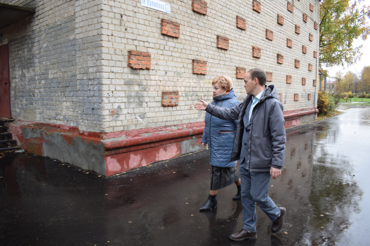 Благоустройство школьного двора в школе № 66 в Иванове: комфорт и безопасность для учеников и жителей города Благоустройство школьного двора в школе № 66 в Иванове: комфорт и безопасность для учеников и жителей города