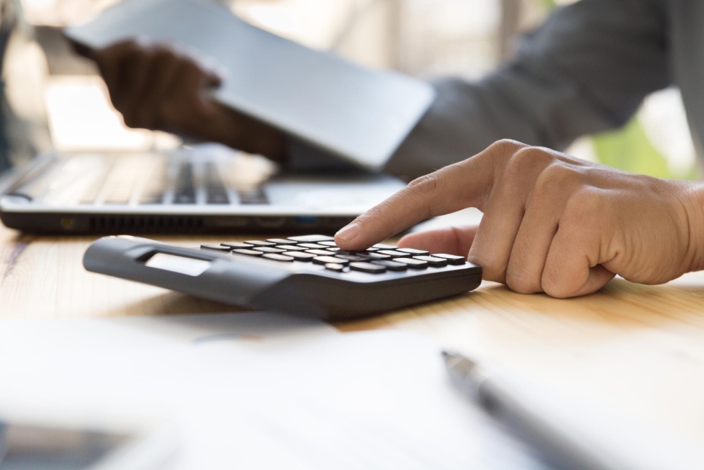 С 1 сентября работодатели перейдут на новый формат расчётов средней зарплаты