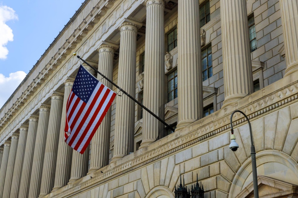 Банки США готовы к кризису: стресс‑тесты подтвердили достаточность капитала