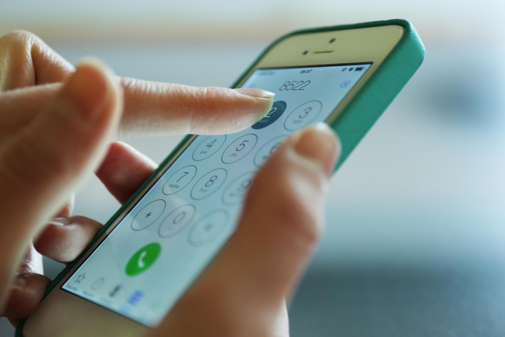 С сентября 2026 года можно будет переносить номер телефона при переезде в другой регион С сентября 2026 года можно будет переносить номер телефона при переезде в другой регион