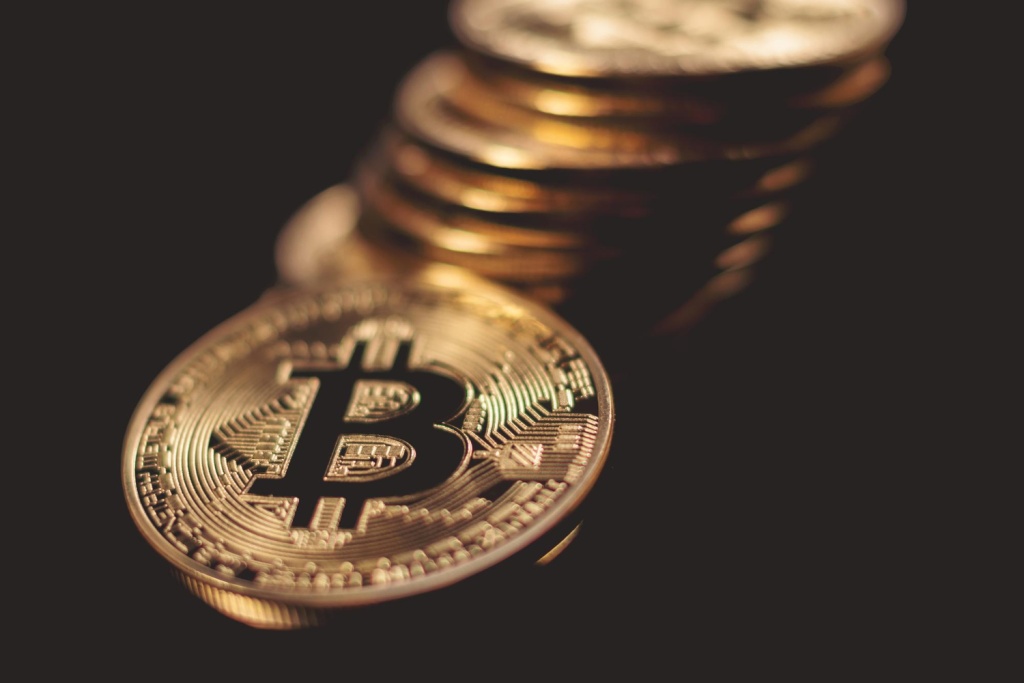 РБК: снижение доминирования биткоина может быть первым признаком начала сезона альткоинов