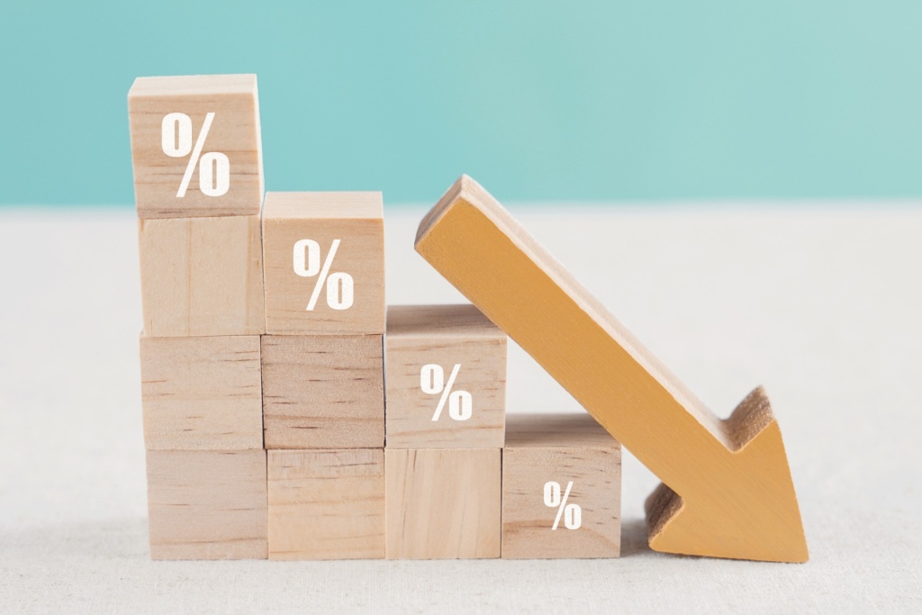 Минэк заложил в макропрогноз «переохлаждение» экономики РФ Минэк заложил в макропрогноз «переохлаждение» экономики РФ