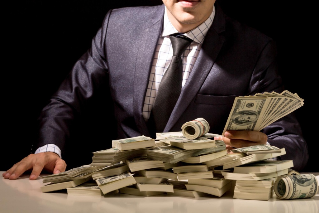 Число миллиардеров в мире почти достигло 3 тысяч человек