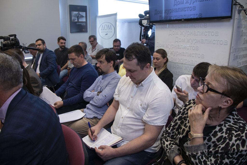 Работа в ритме региона: Юрий Матузов — о результатах Воронежской облдумы и планах на перспективу Работа в ритме региона: Юрий Матузов — о результатах Воронежской облдумы и планах на перспективу