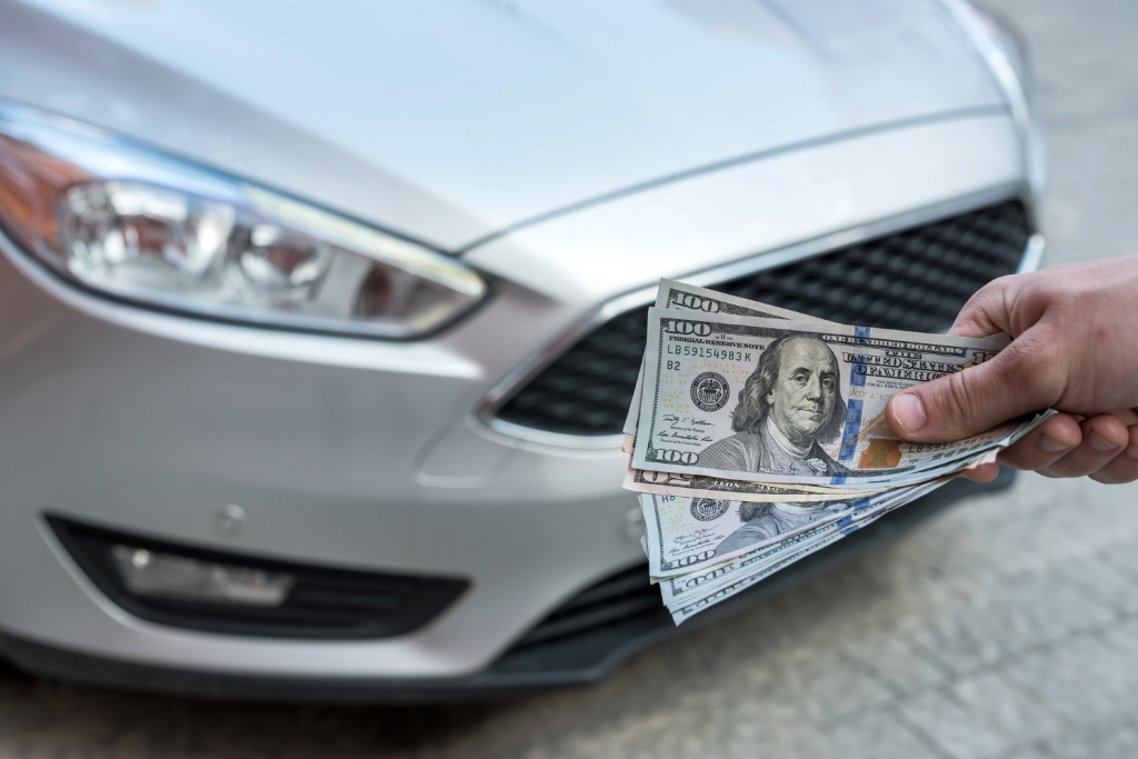 Tesla может инвестировать в автоконцерн Nissan