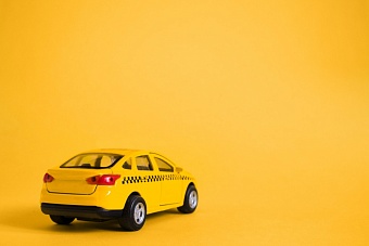 Правительство РФ внесло в перечень разрешенных автомобилей для такси Jetour X70 Plus