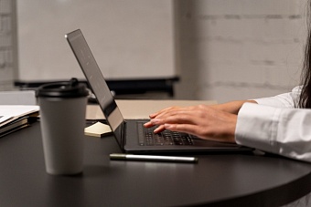 Почти половина россиян не жалеет о выборе профессии