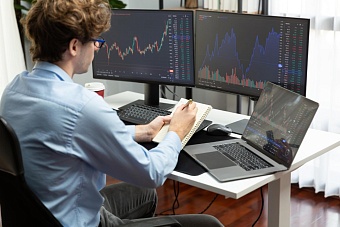 От стартапа к гиганту: Anthropic планирует выйти на биржу с оценкой $900 млрд